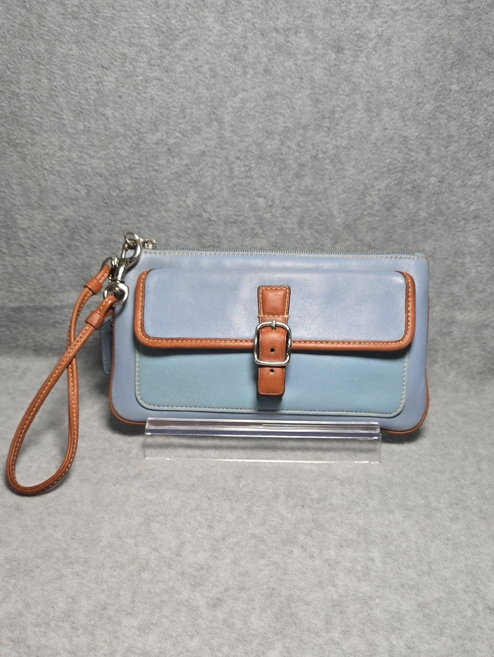 Coach Vintage Hamptons Light Blue and Tan Leather Wristlet
